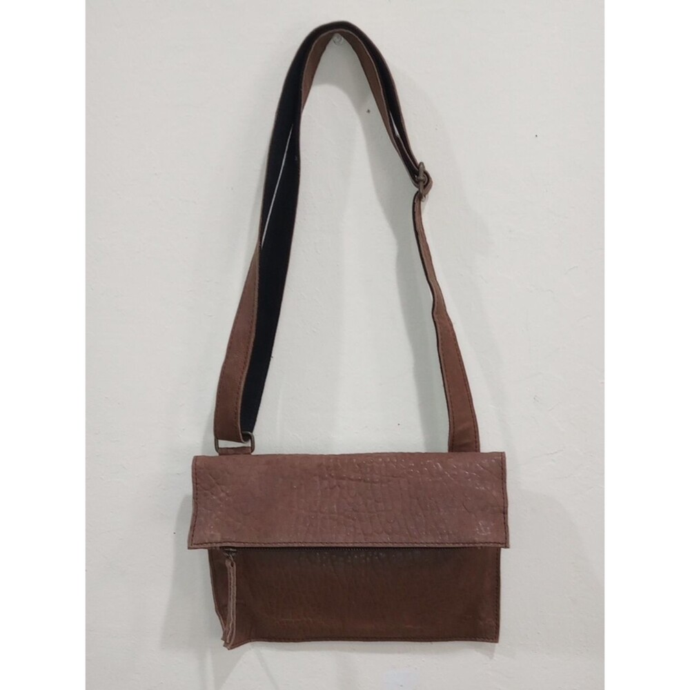Carles Cervera Pebbled Brown Leather Crossbody Bag